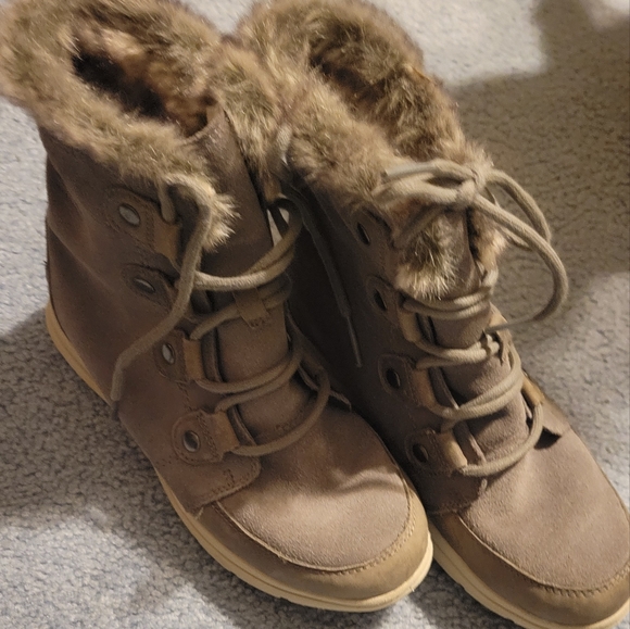 Sorel Shoes - Sorel Joan Explorer boots